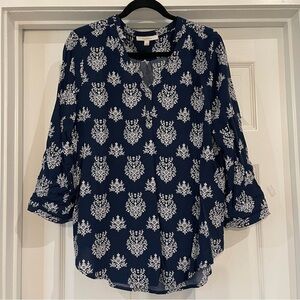 Kedzie Henley Top. Size Large